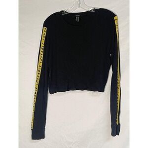 Forever 21 cropped long sleeve size medium